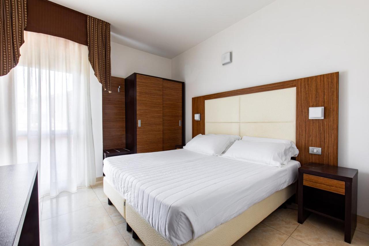 Palos Hotel 3*